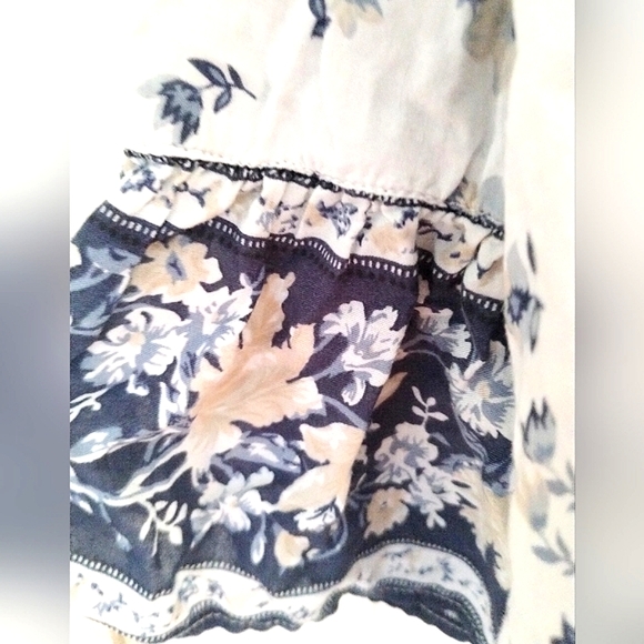 Floral Cottage Core Peasant blouse by St Johns Bay - Picture 2 of 10